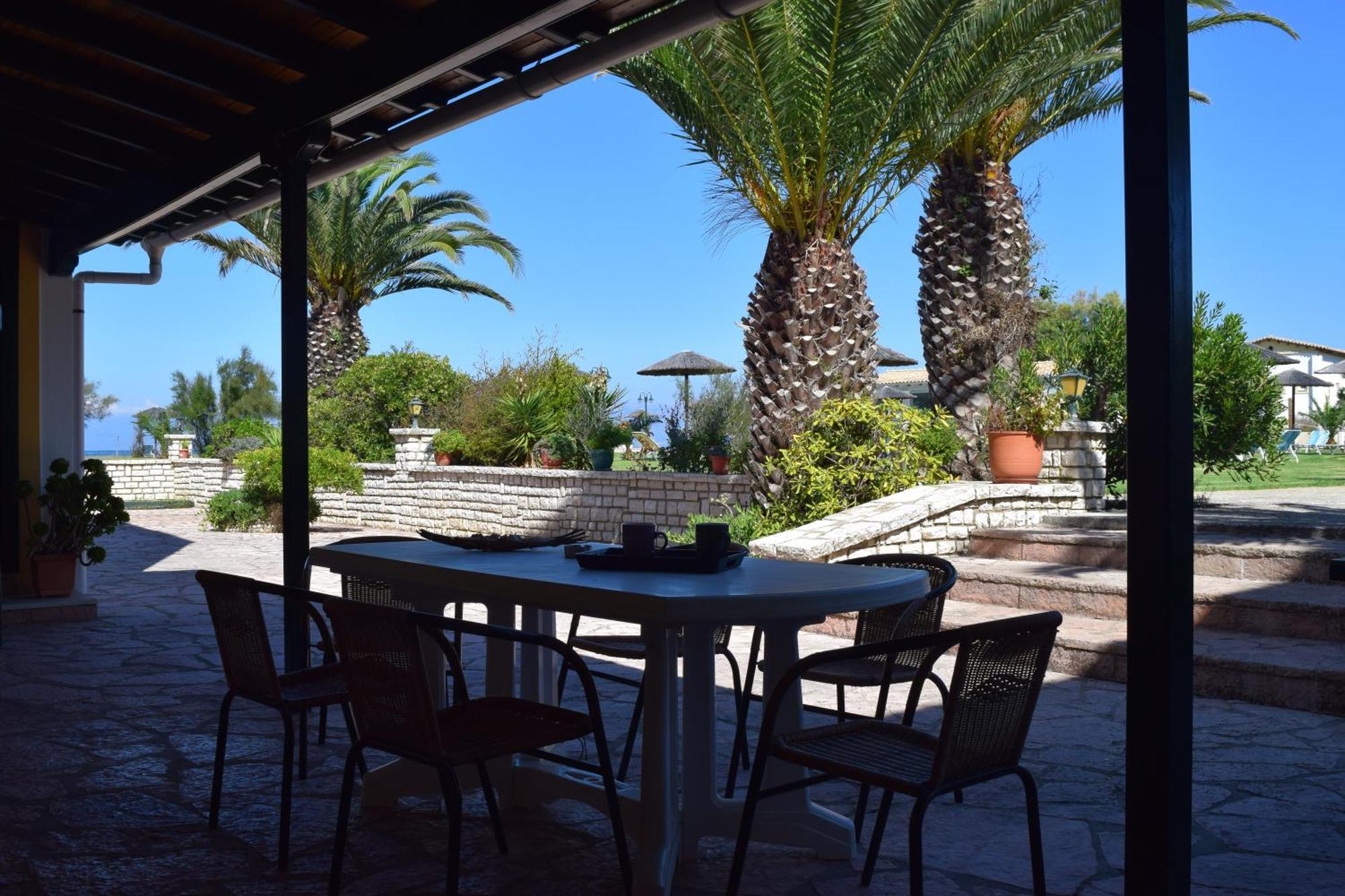 S&C Kosmos Beach Resort Rodas Exterior foto