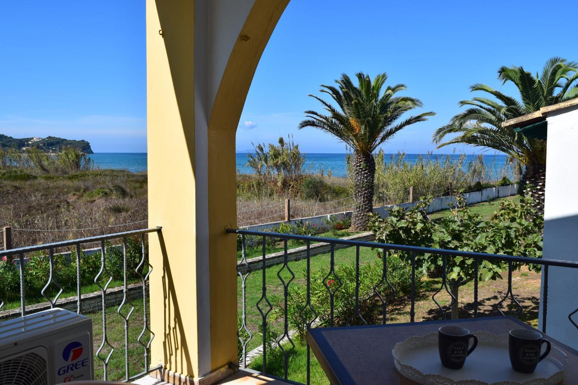S&C Kosmos Beach Resort Rodas Exterior foto