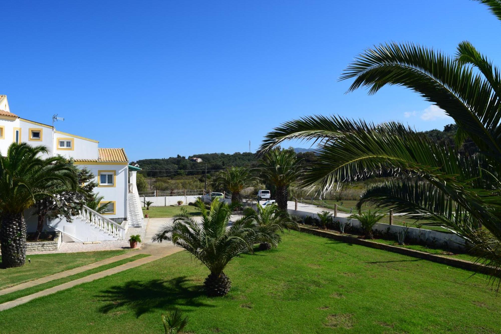 S&C Kosmos Beach Resort Rodas Exterior foto